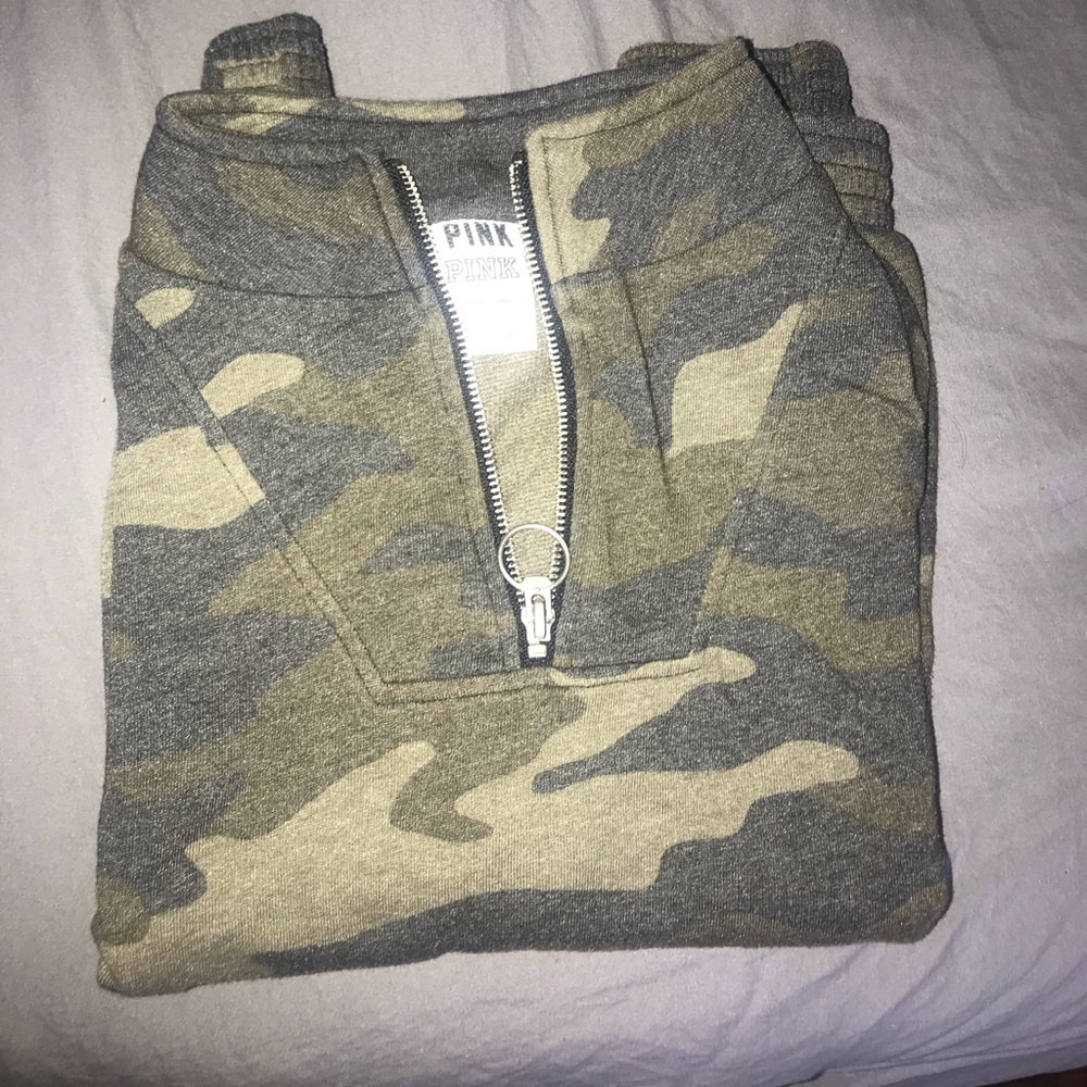 Camo Loose Sweatshirt/Pullover Pink Brand